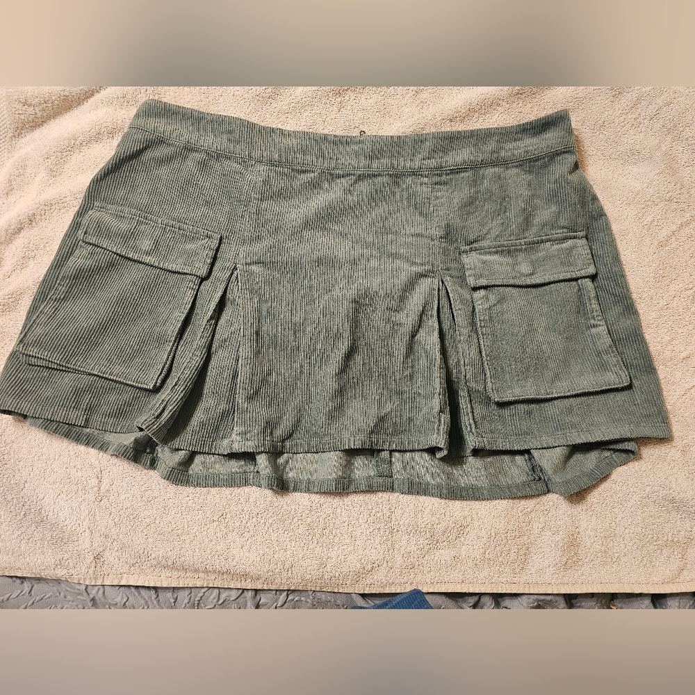 NWT Wild Fable Corduroy Skirt. Size:2X.